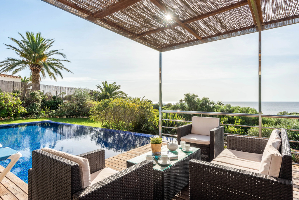 Villa Iris Torret by Escape Home