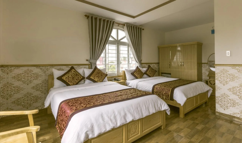 AEC Hotel Ban Me