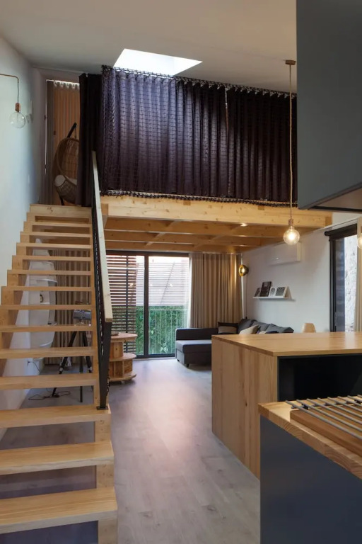 7 Gaia Roaster Apartments