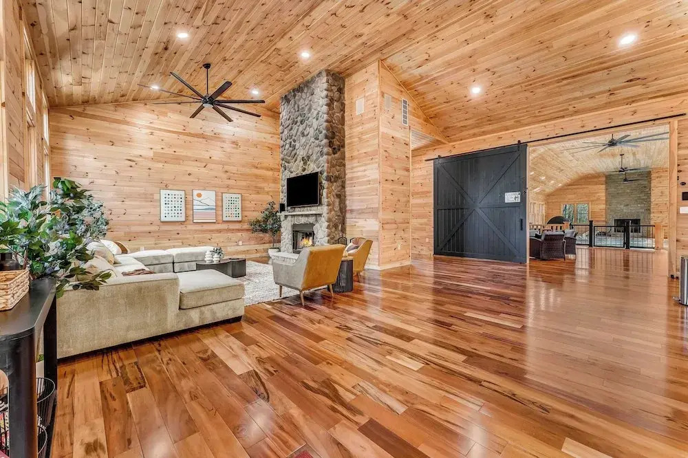 Grand Timber by Avantstay Indoor Pool + Sports Court + Game Room & More!
