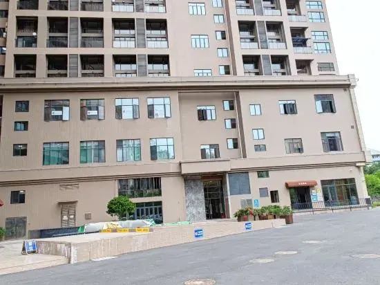 Zhongshan Fengyi Apartment (Zhongshan North Station)