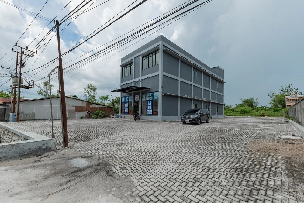 Urbanview Hotel La De Grizz Syariah Sampit by RedDoorz