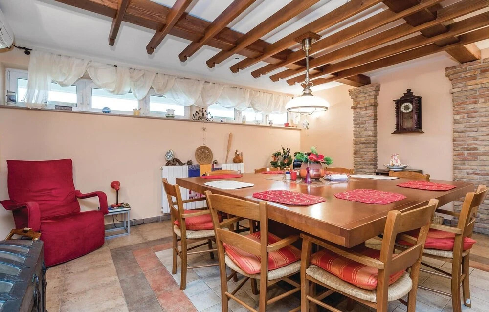 Stunning Home in Rijeka With Wifi and 5 Bedrooms