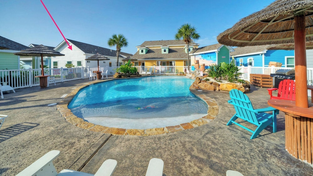 Sleeps 18 2 Beach Homes w/ 2 Pools, Playground, Covered Patios Pirates Bay by Avantstay