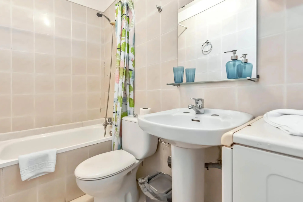 Two bedroom near Playa de Las Americas, Wifi, pool