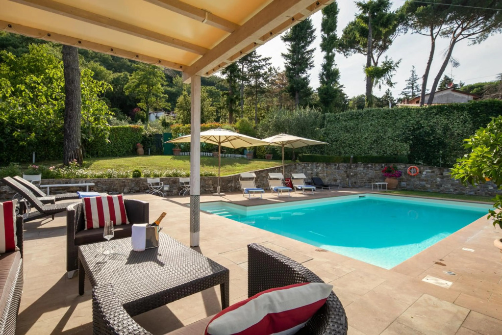 Villa Collesole by Mmega