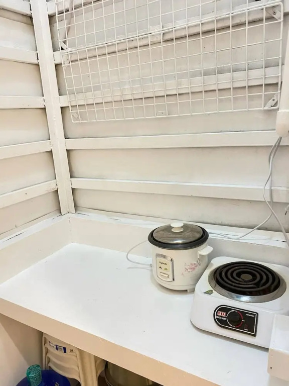Budget Loft-type Condo in Uptown CDO
