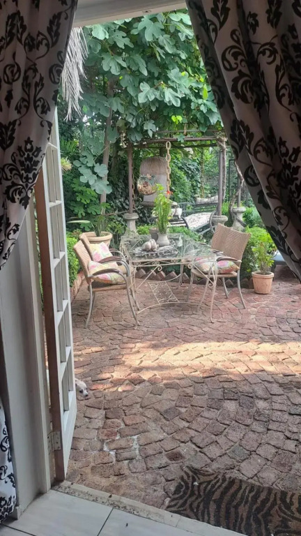 Michael-Angelo guest house