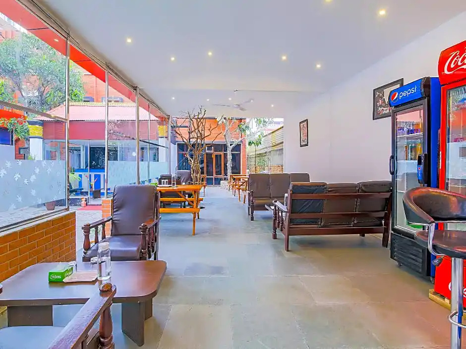 OYO 352 Hotel Konark Inn