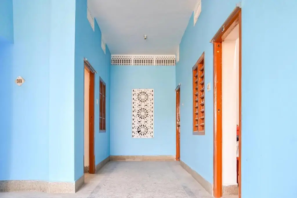 Hotel Bobby house 450m from beach & 1 km from temple