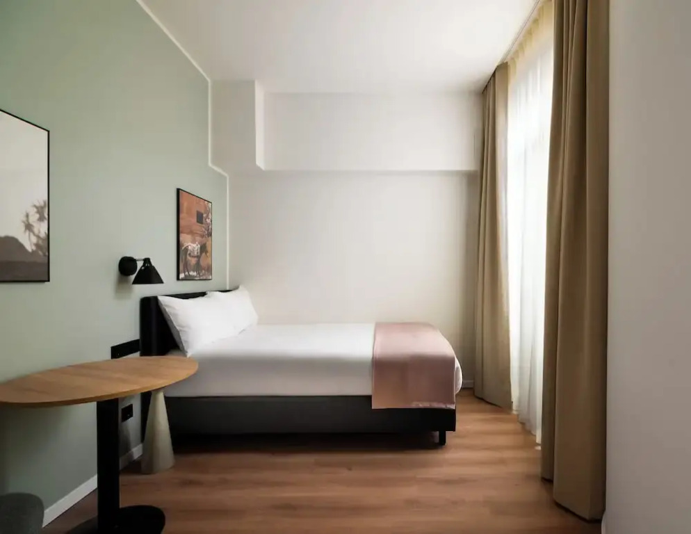 Limehome Athens Agora