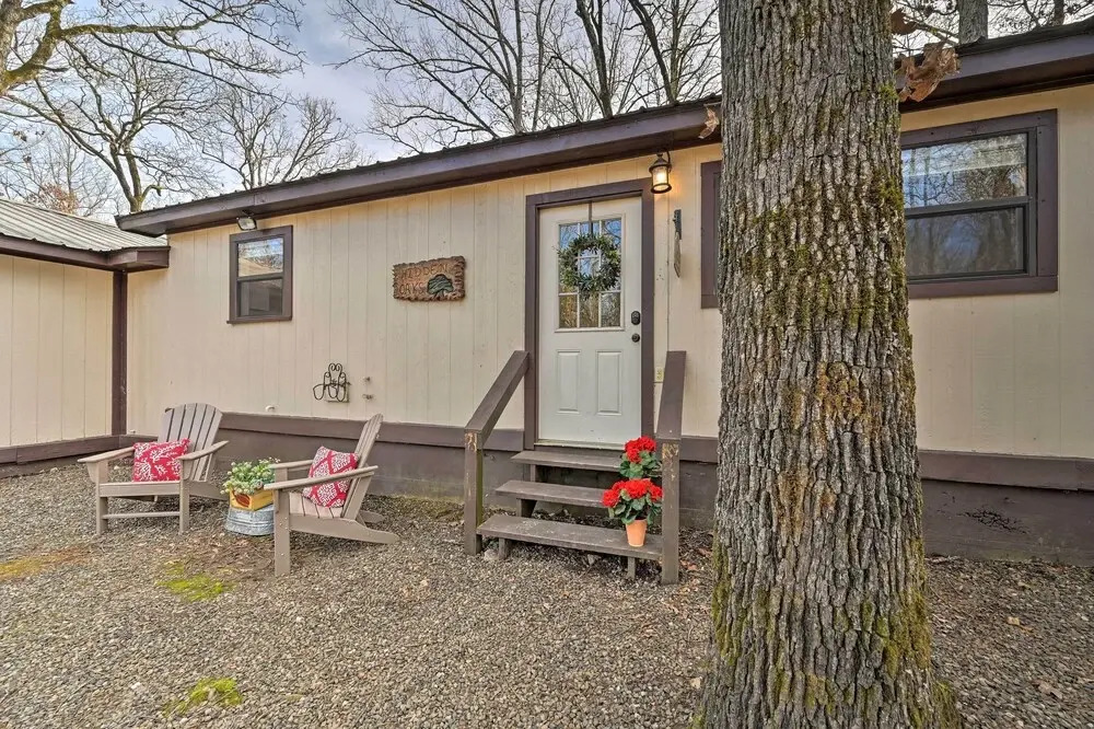 'hidden Oaks' Broken Bow Vacation Rental, Pets OK!
