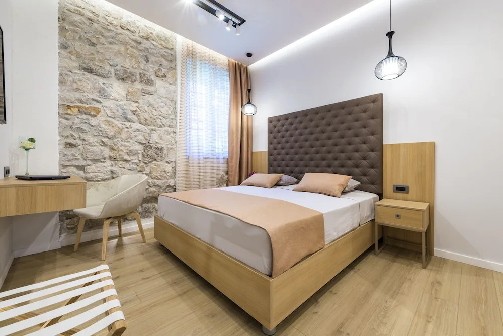 Casa Antika Suites