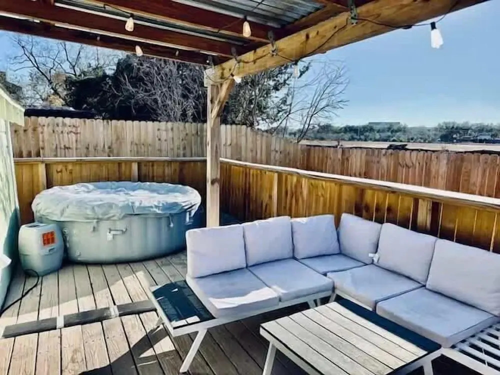 Boardwalk Bungalow Combo Stay for 9