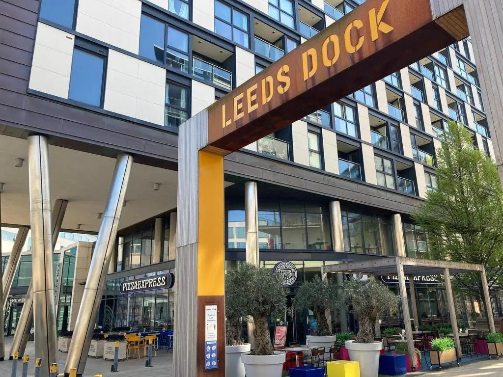 Deluxe City Apt, River Canal View& Free Parking!