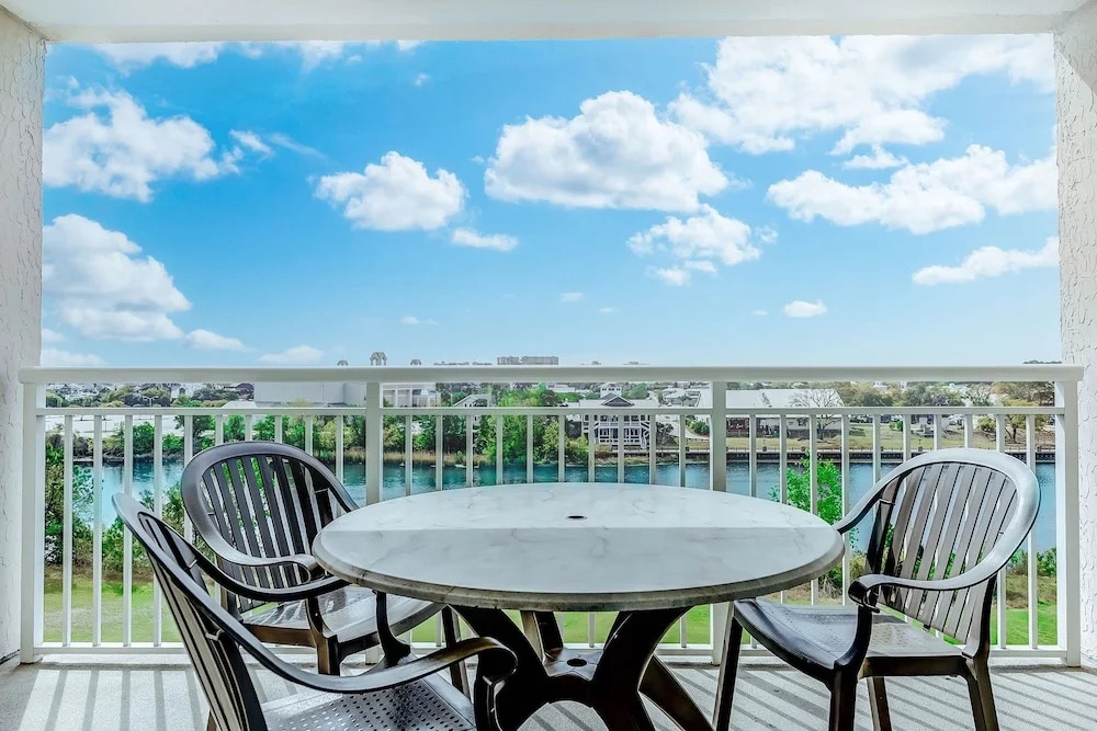 Yacht Club S 3-604 4 Bedroom Condo by Redawning
