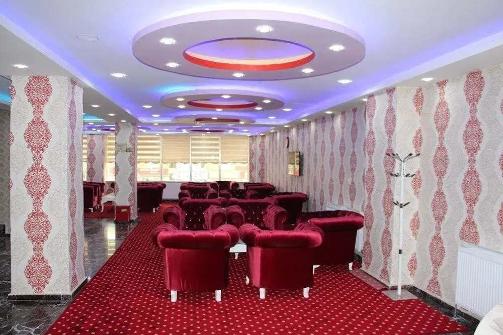 Mus Mir Hotel Saray