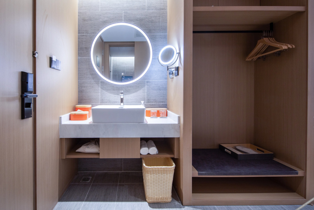 Atour Hotel Xianlin University Town Nanjing University Subway Station