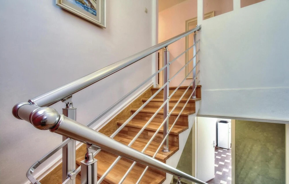 Amazing Home in Radmani With Wifi and 4 Bedrooms