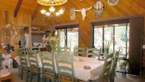 Wikiup Bed & Breakfast