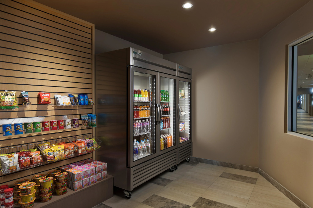 Holiday Inn Express & Suites - Portland Airport - Cascade Stn by IHG