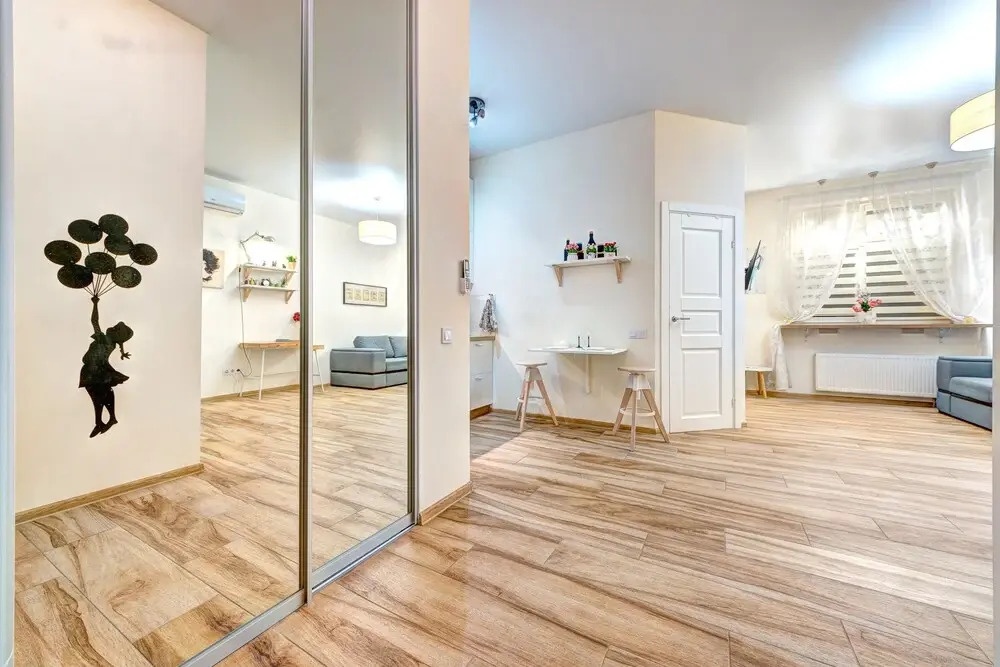 Apartment Anri Barbusa 53-105