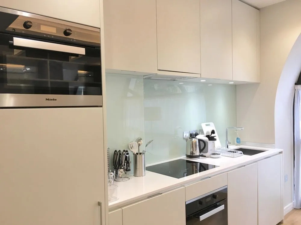 Trafalgar Luxury Suites