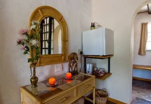 Hinye Liwan Hotel