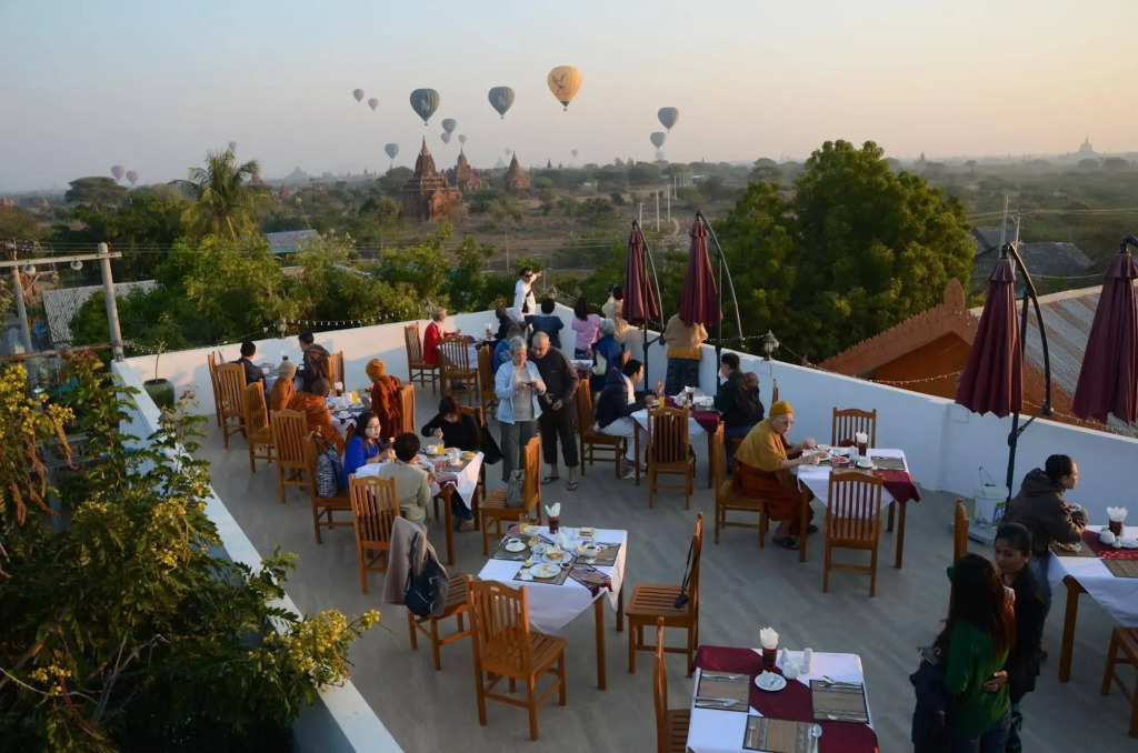 Manisanda Hotel
