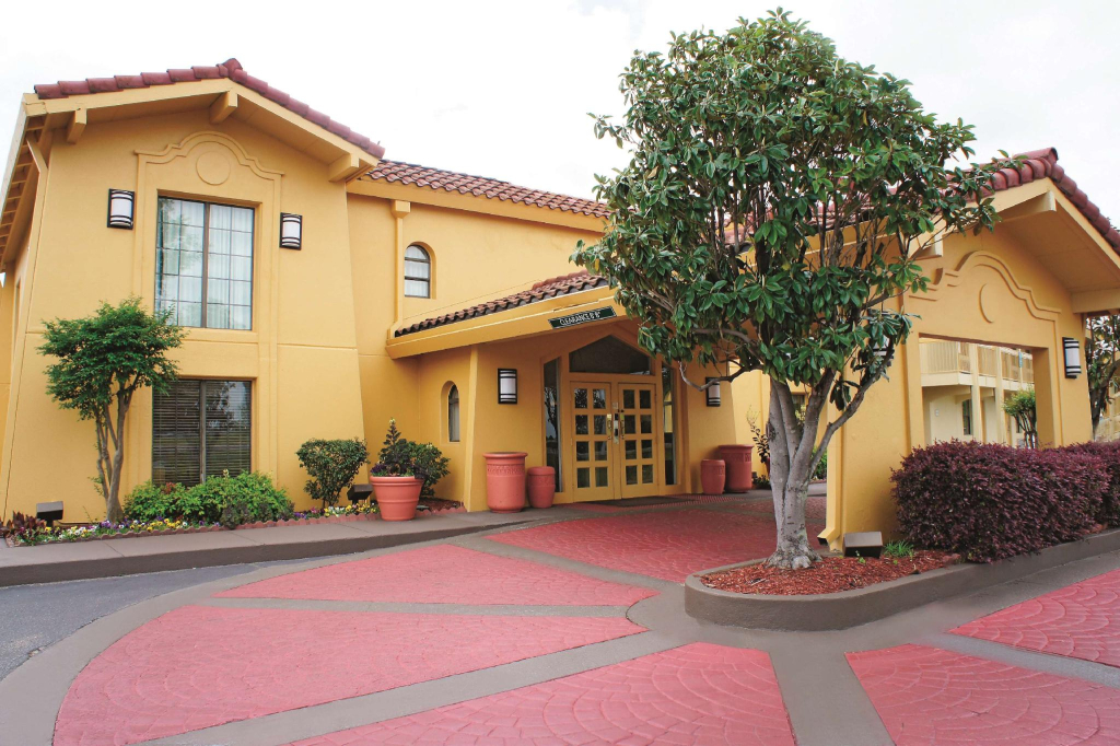Quality Inn & Suites Tuscaloosa near University