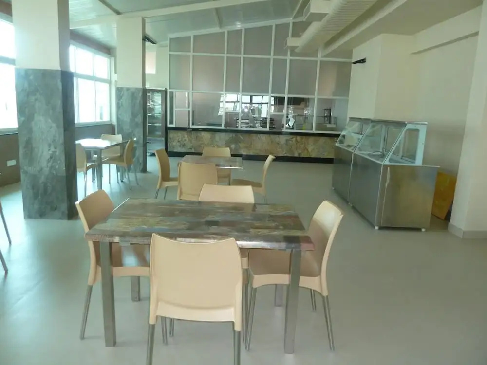 Sreeparthi Hotel