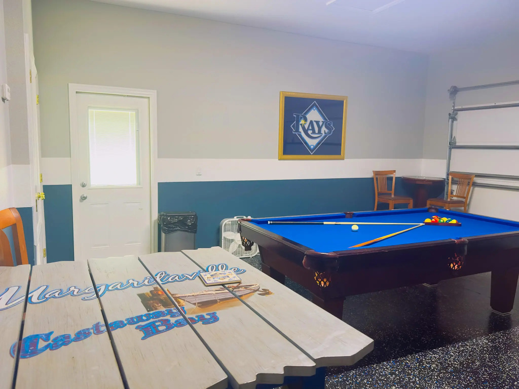 10 Min Disney 7 Bd w/Private Pool Themed (8013), Kissimmee, US