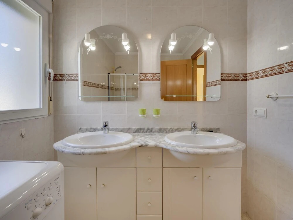 Fabulous Holiday Home in Calpe With Swimming Pool