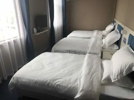 Xuequan Hotel