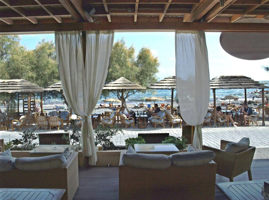 Levante Beach Hotel