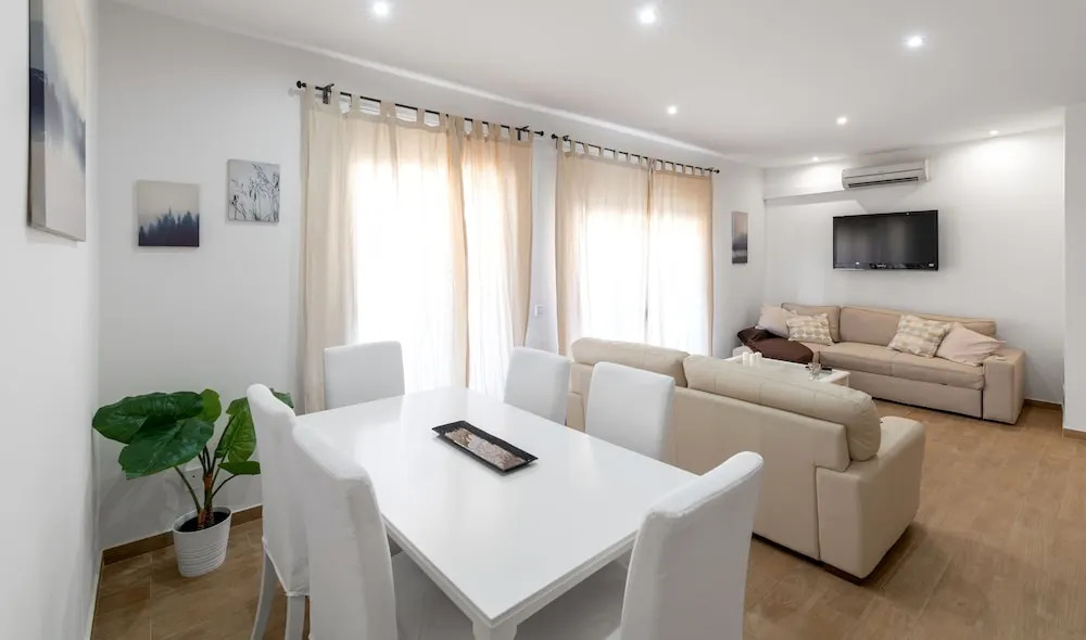 Maka beach apartment v