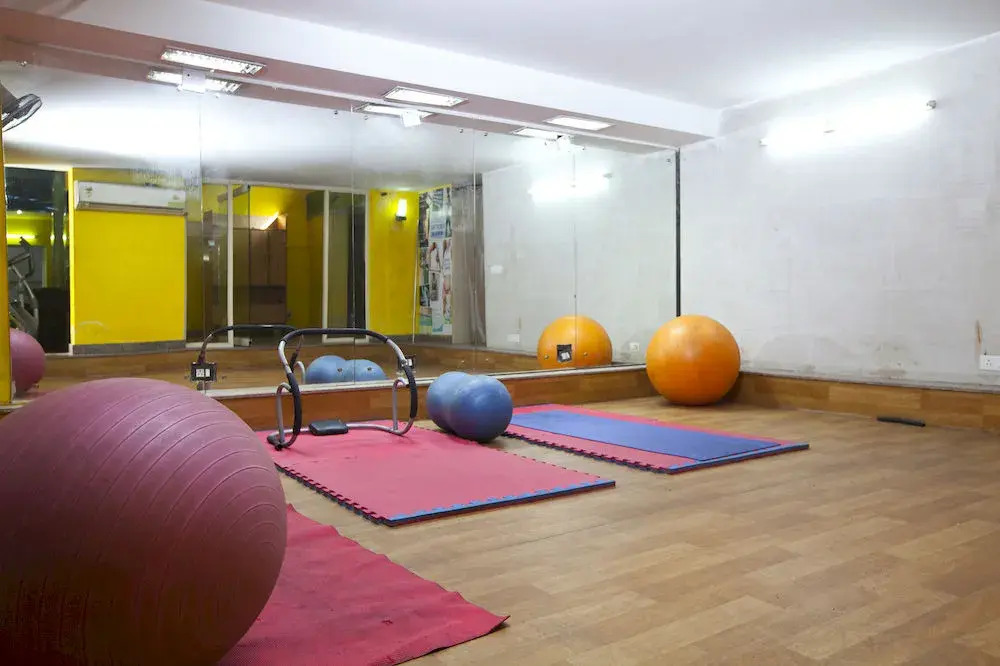 OYO Premium Medanta 2