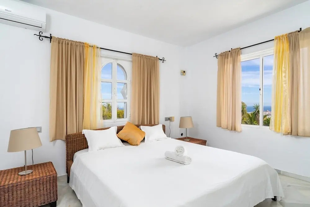 Villa Sabah with sea views