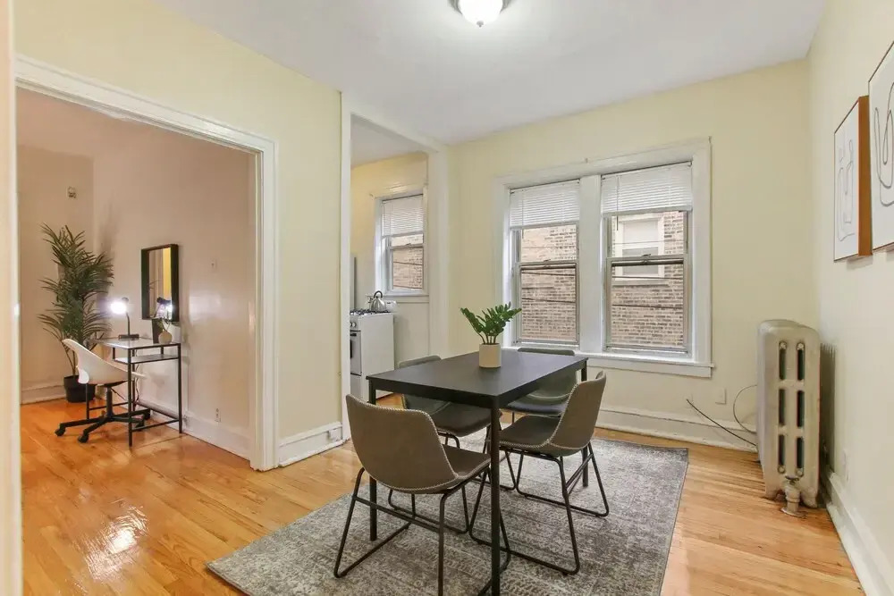Cozy 1BR in Rogers Park - Touhy 2W
