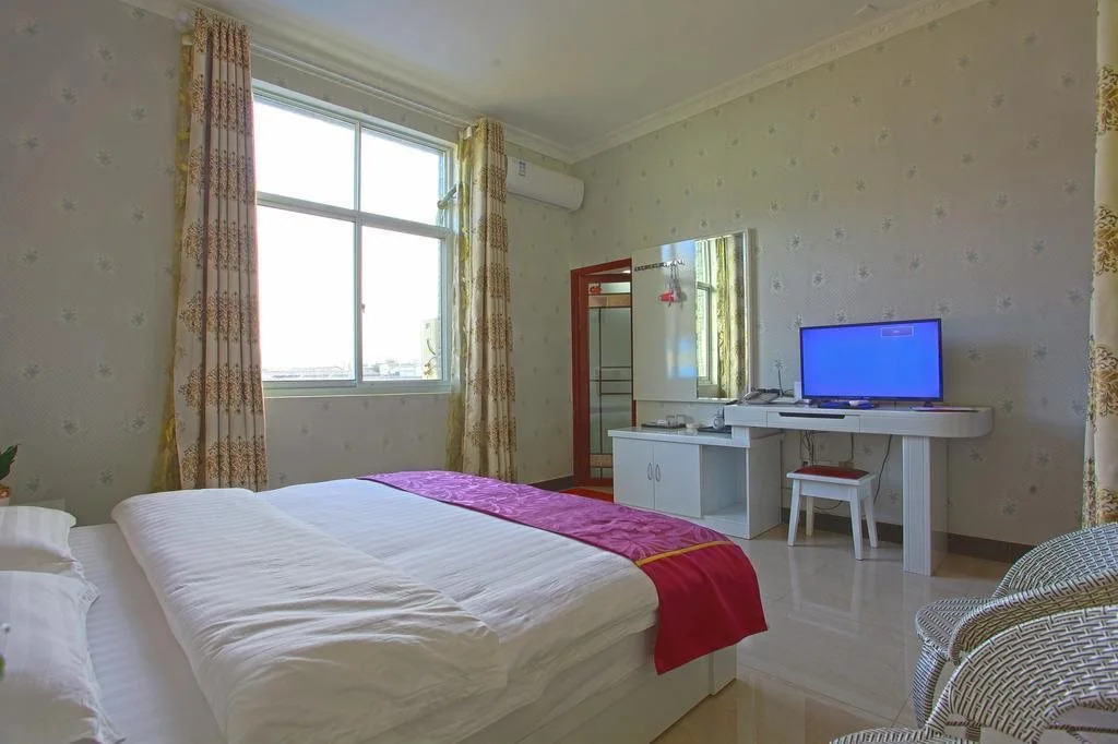 Lijiang Airport Yijia Hotel
