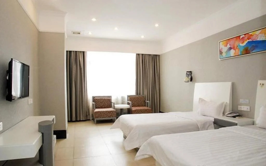 Junzilan Business Hostel(东莞君子兰商务酒店)