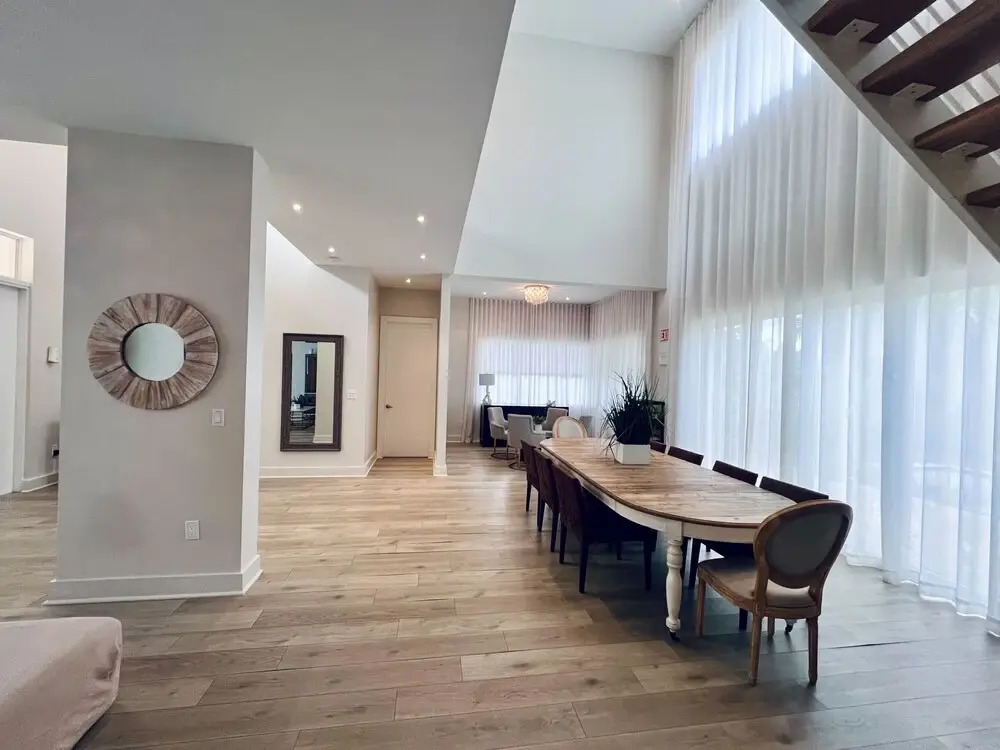 Luxurious Beach Retreat w/ Heated Pool&basketball