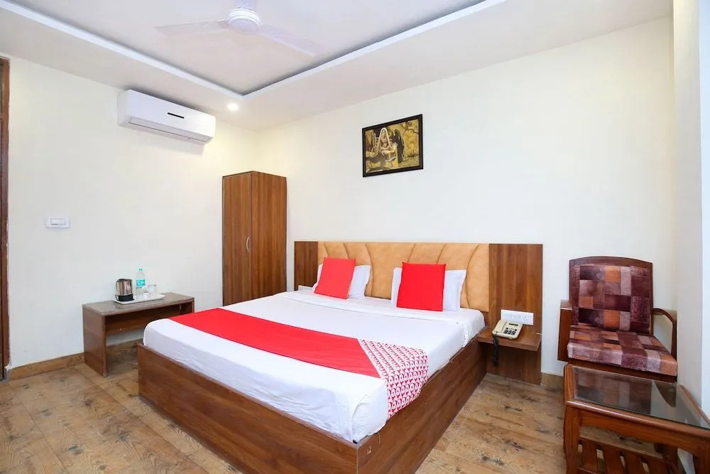 Hotel O Amaze Inn Indo Pak Bus Stand
