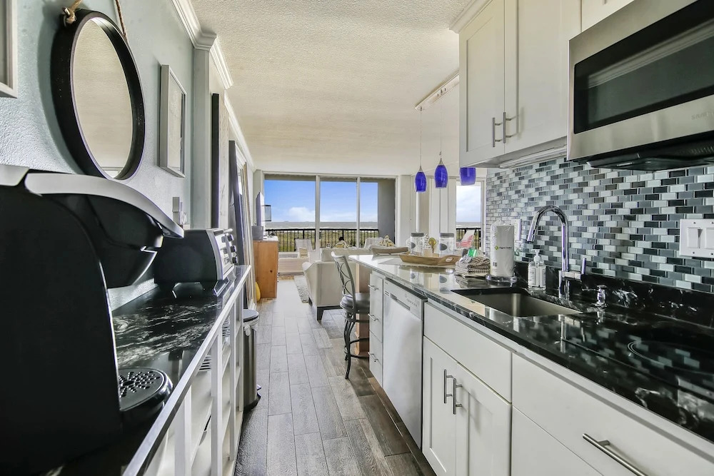 Islander East 103 2 Bedrooms 1 Bathroom Condo