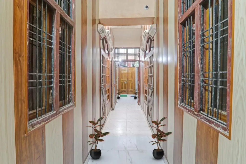 Flagship 92502 Hotel Shubh Inn