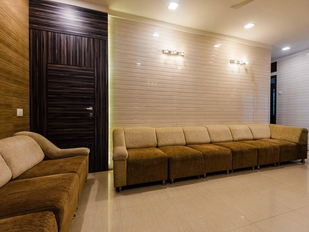 OYO 6371 Hotel Abrol