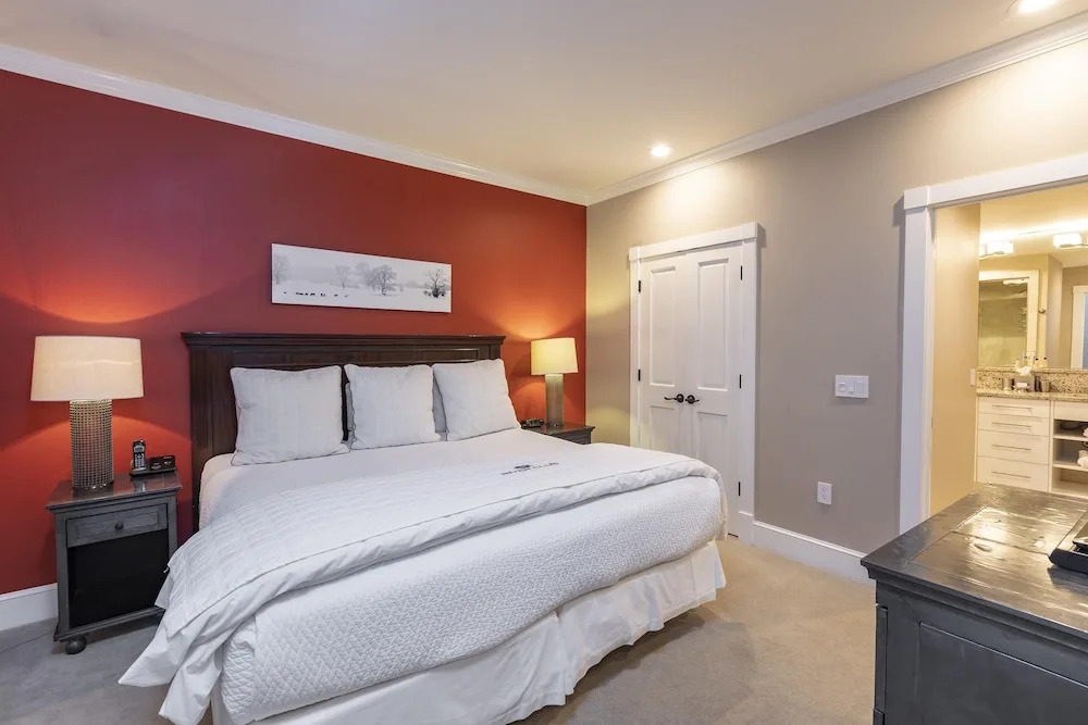 River Club 105 2 Bedroom Condo by Alpine Lodging Telluride