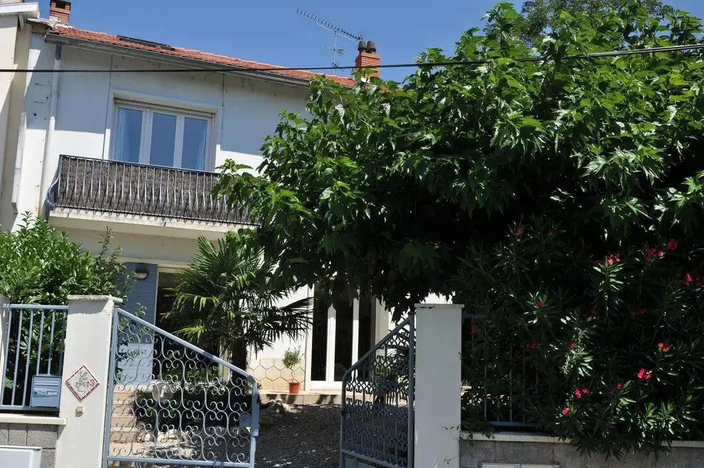 Le Mûrier