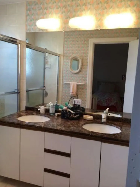 La Peninsula Blvd Condo