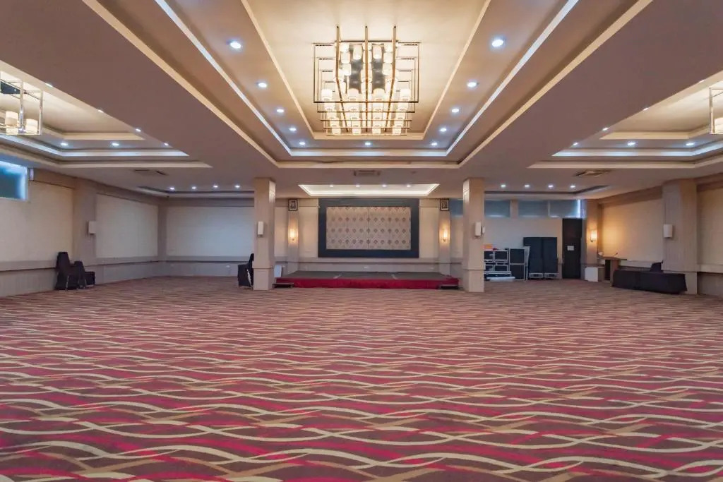 Urbanview Hotel Newton Riau Bandung by RedDoorz
